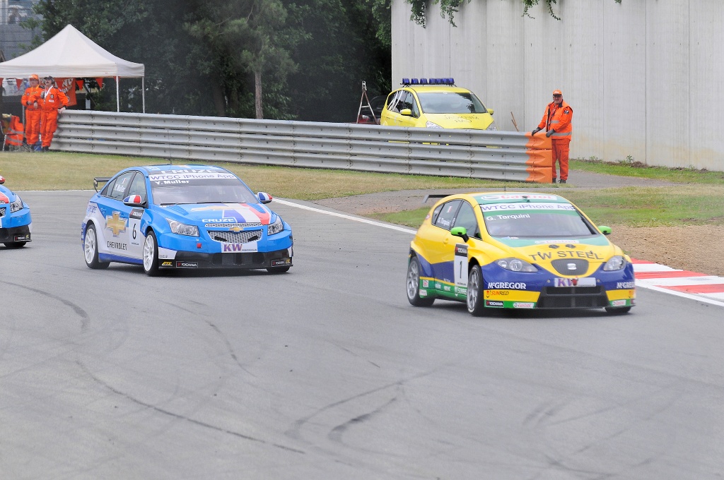 DSC_8877_DxS2.jpg