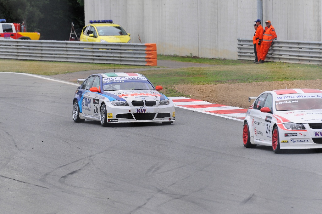 DSC_8906_DxS2.jpg